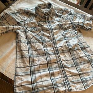 Men’s BKE.  Buckle western style slim fit short sleeve shirt large Black blue